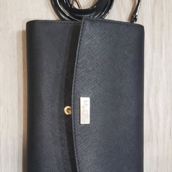 Kate spade crossbody wallet with strap - Picture 4 of 4